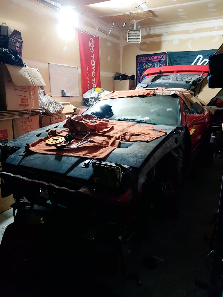 KtownSup's tweet photo. There is a supra under all this I promise https://t.co/8ijNtVcyBi