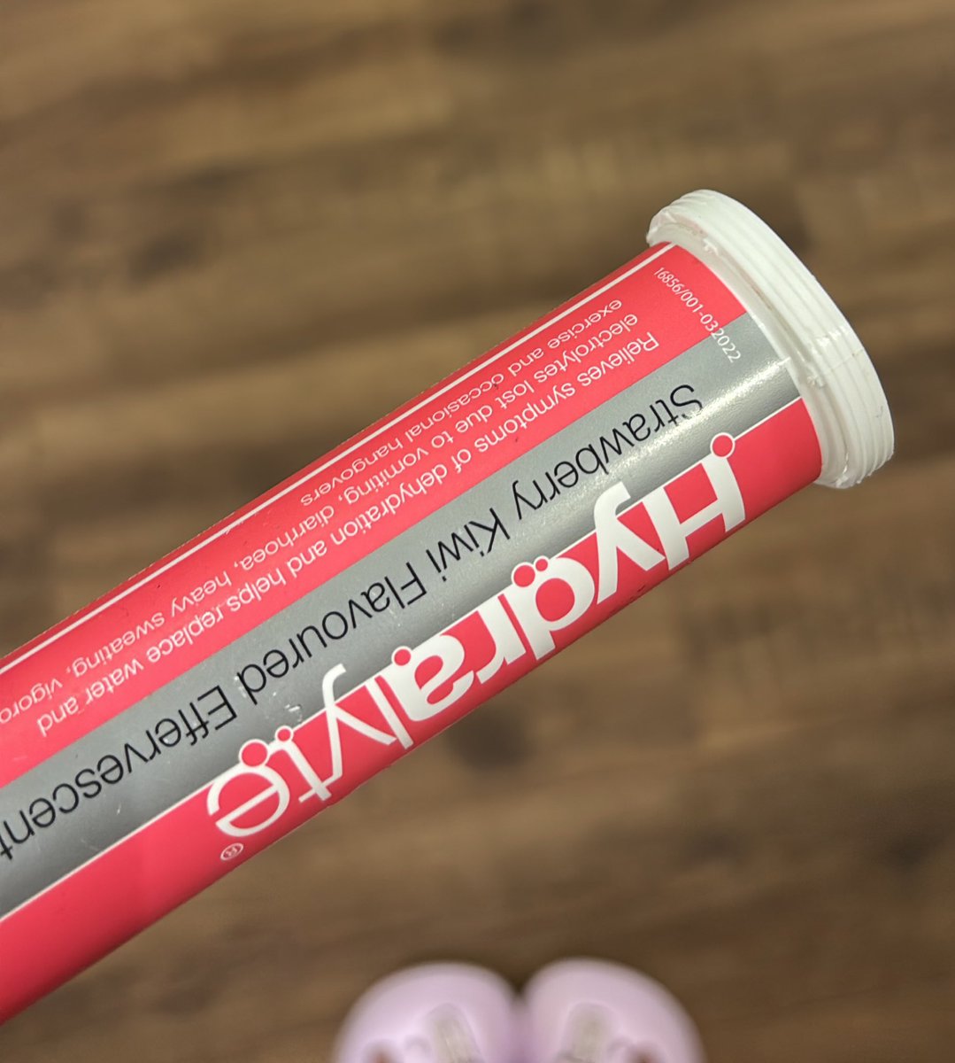 l__a10's tweet image. الشيء الوحيد اللي أنقذني من الظلمات للنور نسيت عقبه الجفاف وإلتهاب وحرقان البول حتى وجهي صار يلمممممع ويلق لق من الترطيب مشروب الهبّه &quot;الهيدرالايت&quot; اللي مايشربون المويا أعتمدوه بتدعون لي :