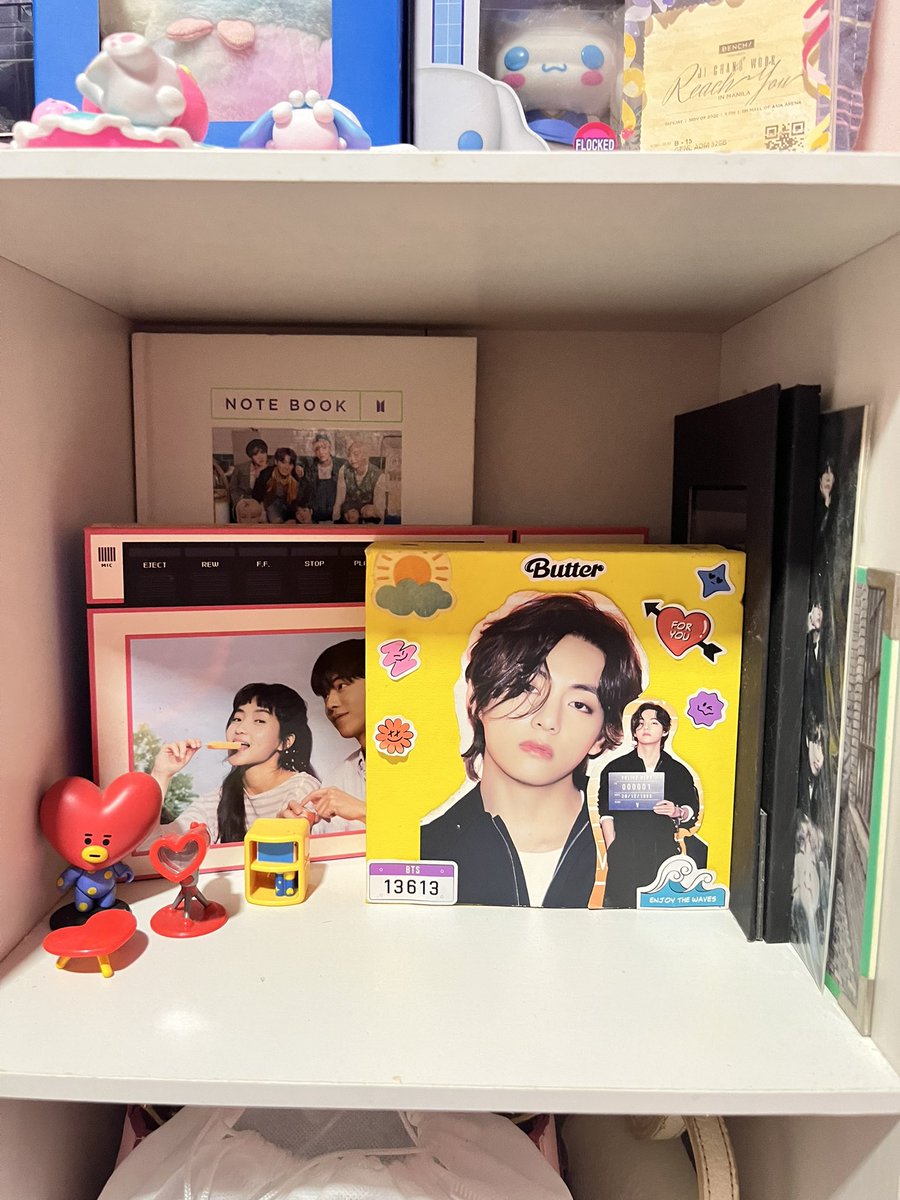 kyeoptae_V's tweet photo. There's something inside me talaga na sobrang happy whenever I get to organize and re-arrange my space🥰 https://t.co/ZZfnHCYJEi
