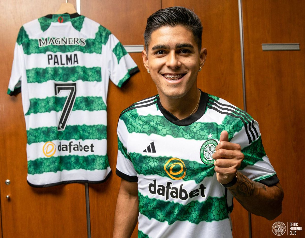 QPR_Polska's tweet photo. 🏴󠁧󠁢󠁥󠁮󠁧󠁿QPR is one of three EFL Championship teams considering signing Luis Palma🇭🇳. The 25-year-old Celtic winger does not appear to be in Brendan Rodgers’ plans so his exit would probably suit all sides. During his two-year stay in Scotland, he played in 36 games, scoring seven goals and making nine assists. 

🎙️Football Insider | https://t.co/grTLcEvjBU

🇵🇱QPR jest jednym z trzech zespołów EFL Championship, które rozważają ściągnięcie Luisa Palmy.