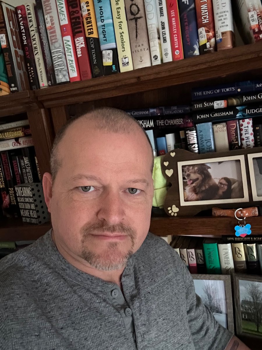 TylerCates14's tweet photo. Today is Library Shelfie Day!
#libraryshelfieday #author #authorlife #library #books #selfie #booklover #BookWorm #readerscommunity #reading #libraryshelfie #celebrateeveryday https://t.co/AylROsUd3U