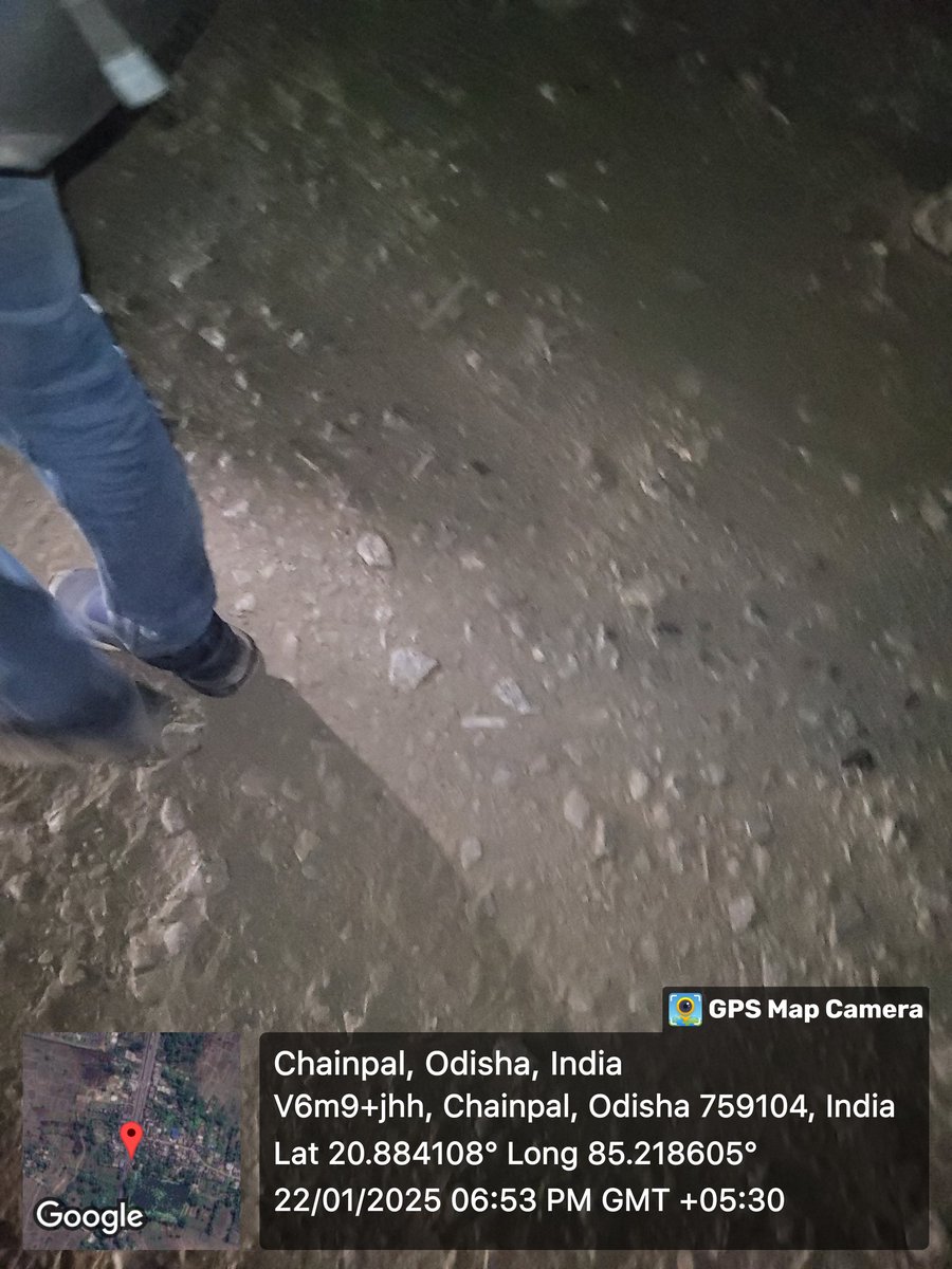 sharojkrrath's tweet photo. Road condition of #NH149 between Banarpal to Talcher. Every day 30000 loaded trucks are running. But local administration is not capable of minimum maintainance. Resulting a lot of accident.
@angul_dm
@CMO_Odisha
@NHAI_Official
@nitin_gadkari
@PMOIndia https://t.co/8QsPrALnpB