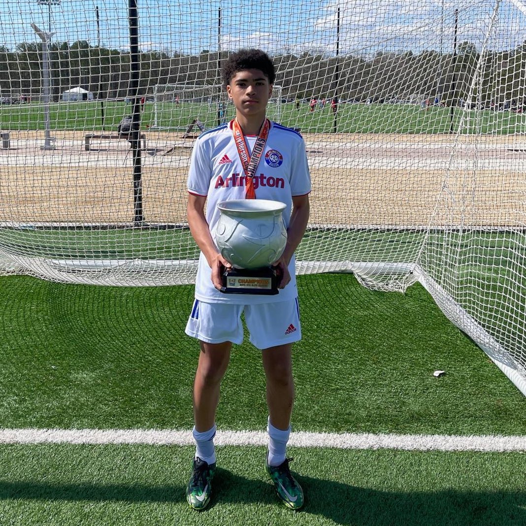 arlingtonsoccer's tweet image. Congrats to Arlington Soccer alum Chris Applewhite on recently signing a Homegrown contact with MLS squad @NashvilleSC ! 

Way to go, Chris! We are extremely proud of you!

#TeamArlington