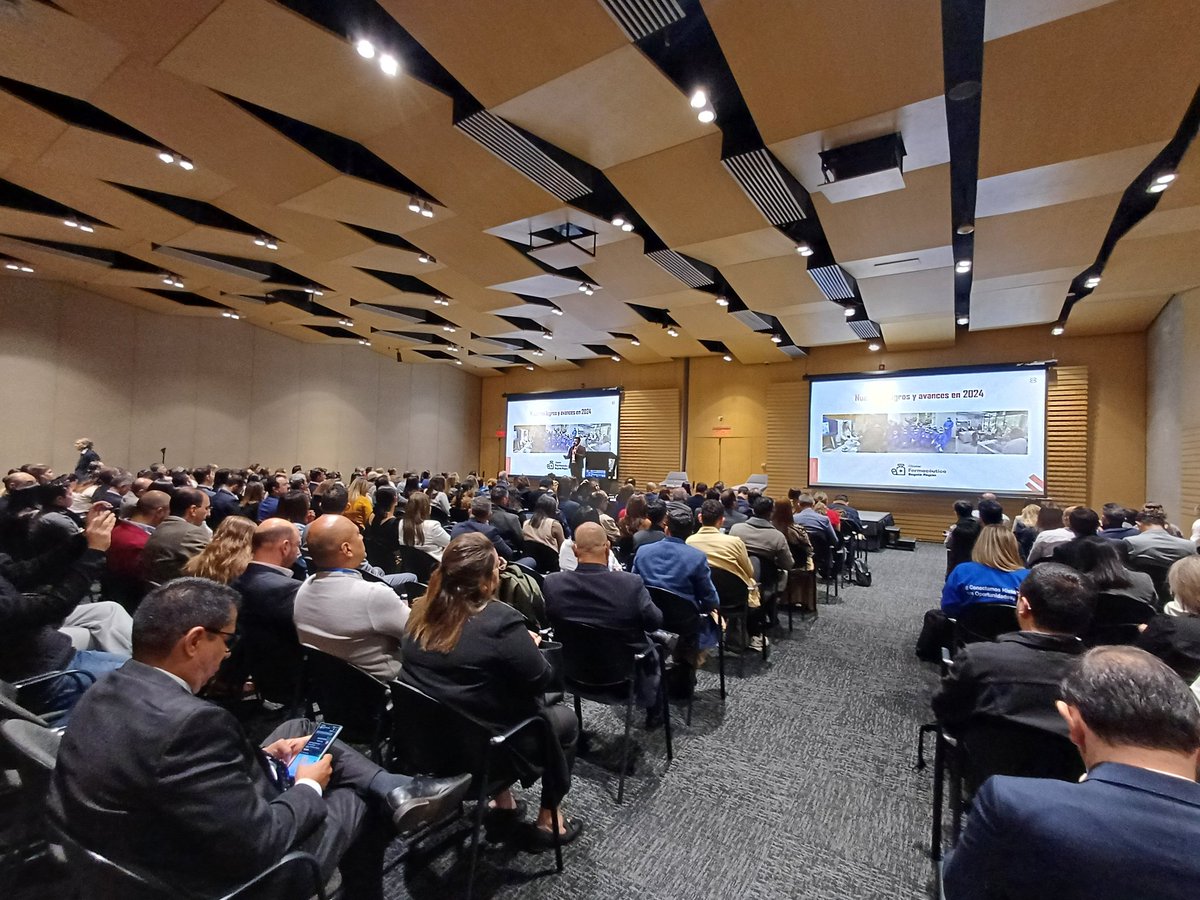 Estamos en el Foro: Perspectivas para el mercado Farmacéutico 2025 de la <a href="/camaracomerbog/">Cámara de Comercio de Bogotá</a>
#ClústerFarmacéutico y la <a href="/UniversidadEan/">Universidad Ean</a> que contará con la participación de nuestro Presidente Ejecutivo, Ignacio Gaitán (<a href="/GaitanVillegas/">Ignacio Gaitán Villegas</a>) 

Conéctate a la transmisión en vivo