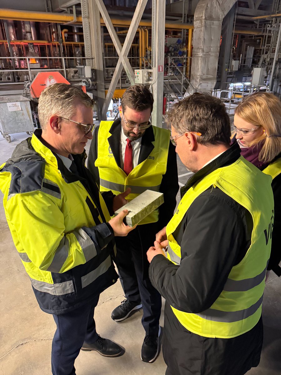 VALMIERA GLASS GROUP tweet media