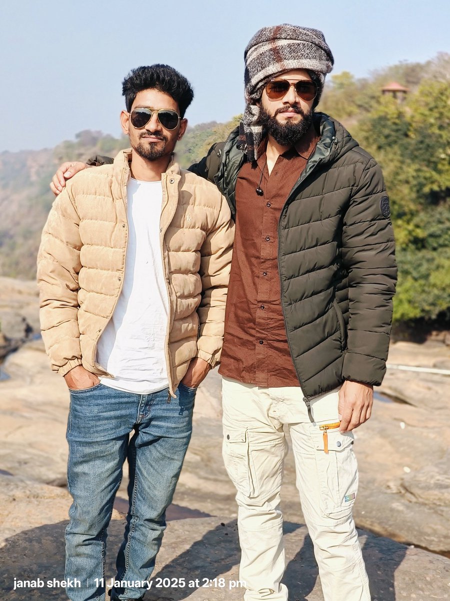 IshuShekh's tweet photo. #shekhji #googleaccount #GooglePixel9 #Google #janabshekhishrar #kaimur https://t.co/T9kca2umuE