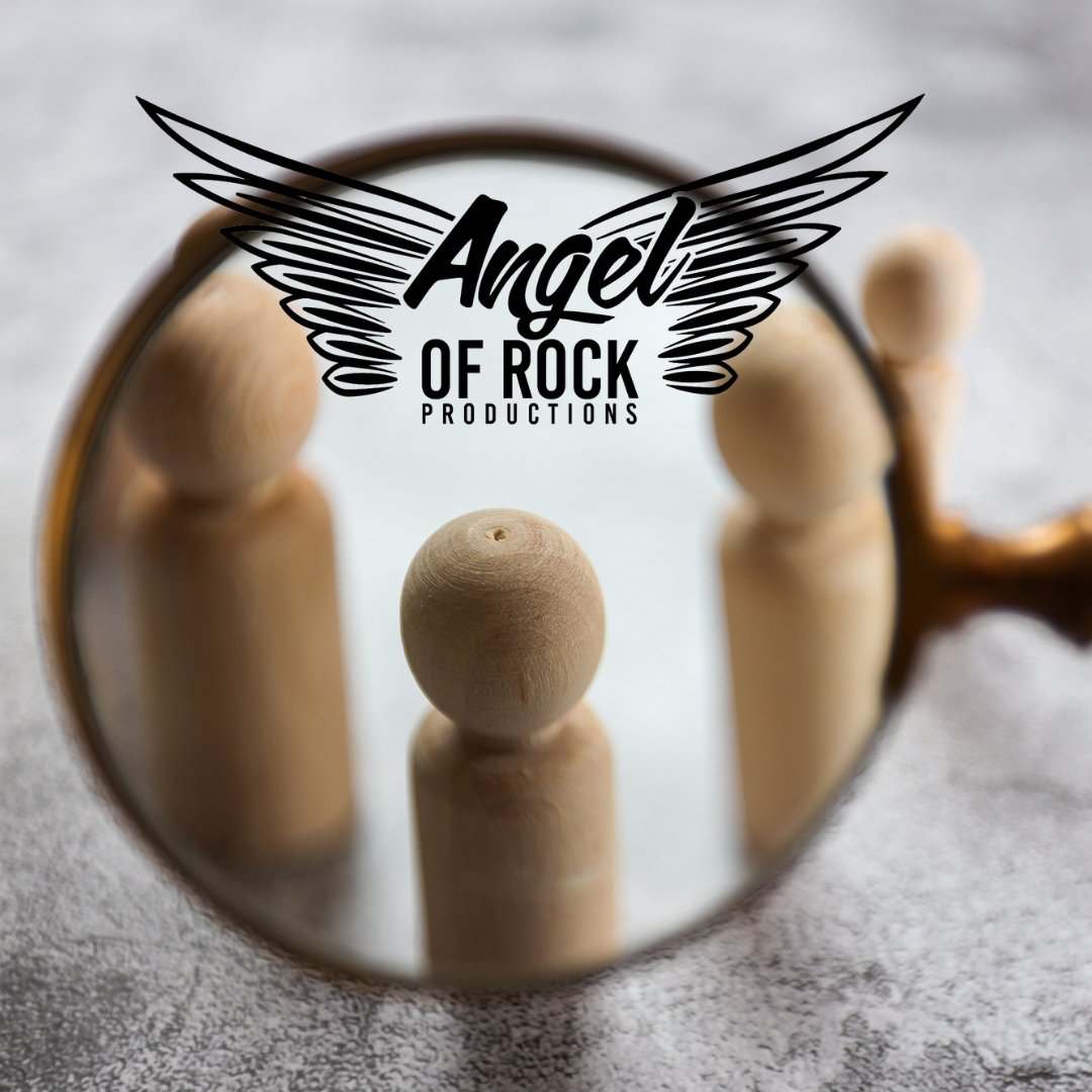 𝗪𝗵𝗼 𝗮𝗿𝗲 𝗬𝗢𝗨 𝘄𝗿𝗶𝘁𝗶𝗻𝗴 𝗳𝗼𝗿?

🔭 Struggling to resonate with your audience, or even find them? 

We can help: Schedule a FREE consultation with us at angelofrockproductions.com Together, let’s uncover your tribe.

#BookPublishing  #AngelOfRockProductions