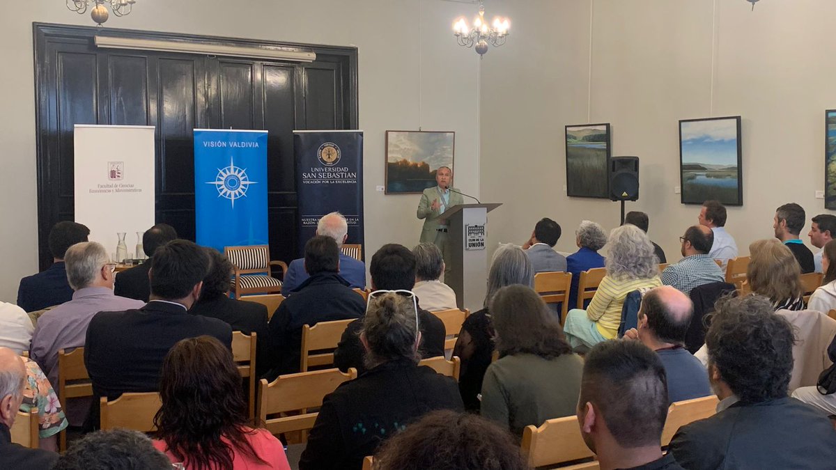 faceauach's tweet photo. En el Club de La Unión se inicia el Encuentro "Comunidad Humedal: Participación y efectos en la prosperidad" organizado por Visión Valdivia, Facea @UAustraldeChile y la U. San Sebastián. En la oportunidad el Decano Egon Montecinos destacó el aporte de Facea en estas temáticas . https://t.co/kOY6A2KZR7
