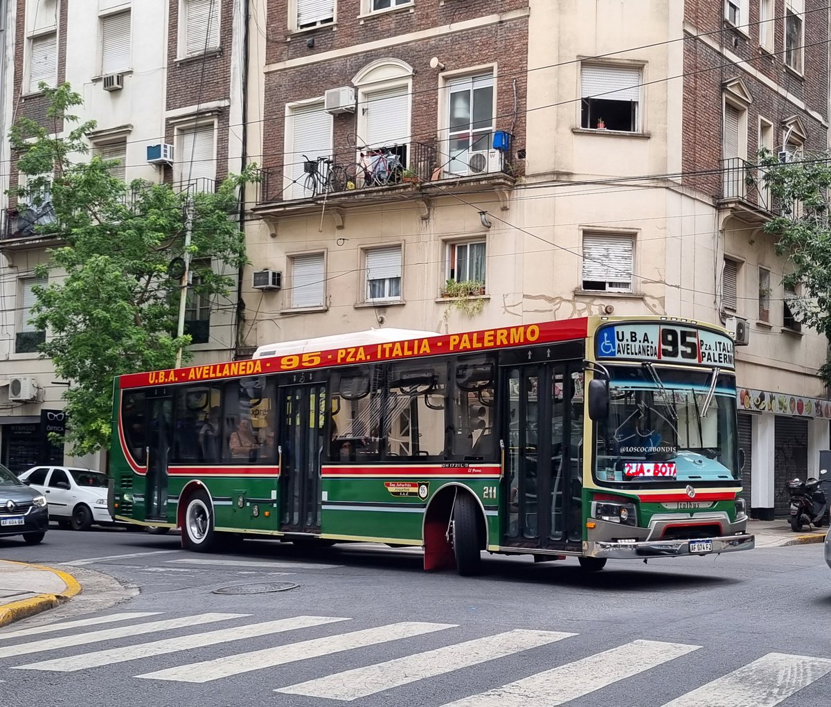 Los CocaBondis (linea 95 edition) (@los_cocabondis) on Twitter photo Nuevo 211 en las calles desde el domingo, este Italbus con pasado en la 59 bajo el interno 31, reemplaza a un metalpar Iguazú II del 2011.
<a href="/AtrasMire/">mire atrás al bajar</a> <a href="/Bondis_y_Mas/">Bondis y Más</a> <a href="/BondisATR/">Bondis A Todo Ritmo</a> <a href="/CiudadDeBondis/">Ciudad de Bondis</a> Nuevo 211 en las calles desde el domingo, este Italbus con pasado en la 59 bajo el interno 31, reemplaza a un metalpar Iguazú II del 2011.
<a href="/AtrasMire/">mire atrás al bajar</a> <a href="/Bondis_y_Mas/">Bondis y Más</a> <a href="/BondisATR/">Bondis A Todo Ritmo</a> <a href="/CiudadDeBondis/">Ciudad de Bondis</a>