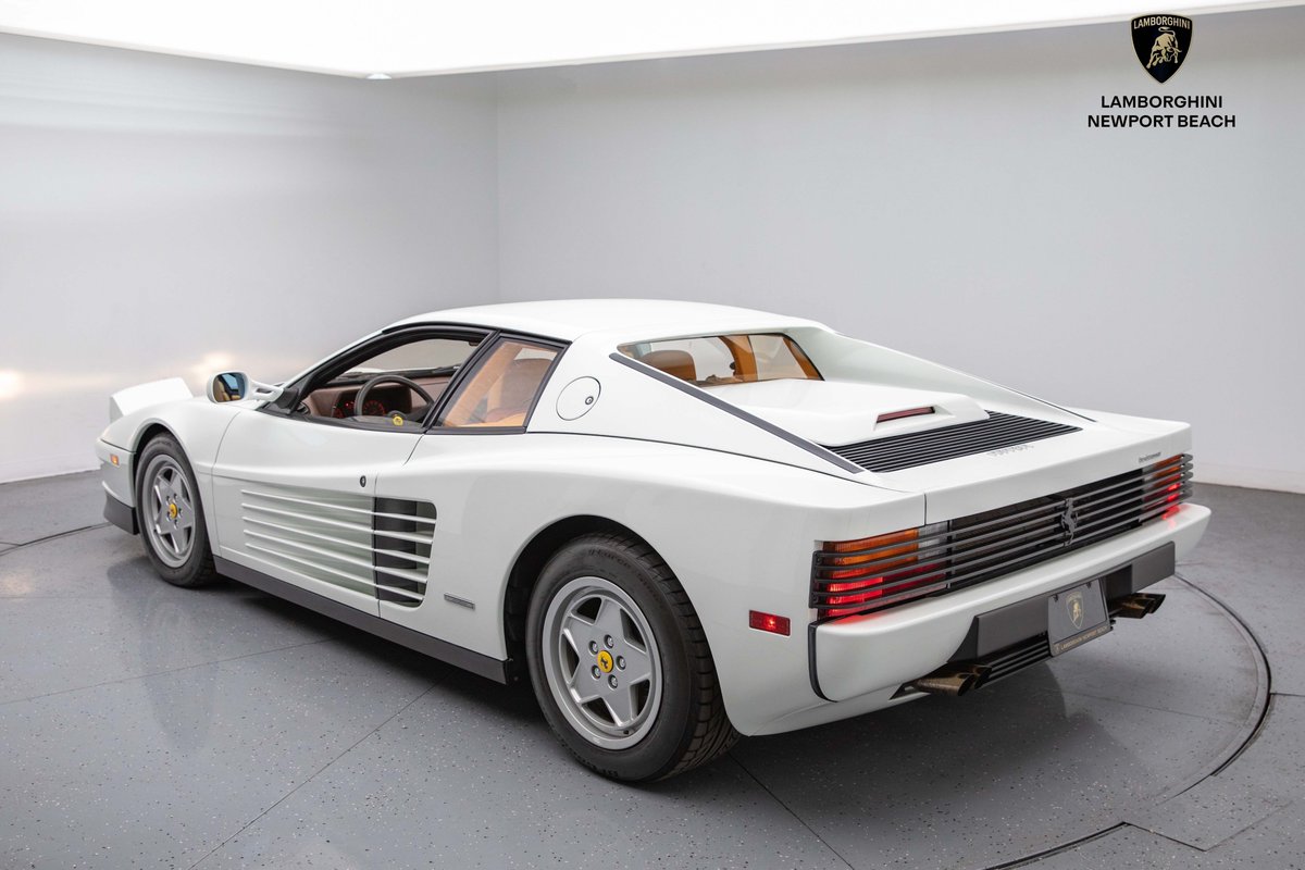 ExoticCarList's tweet photo. 1989 Ferrari Testarossa https://t.co/N5yNiOsuNH