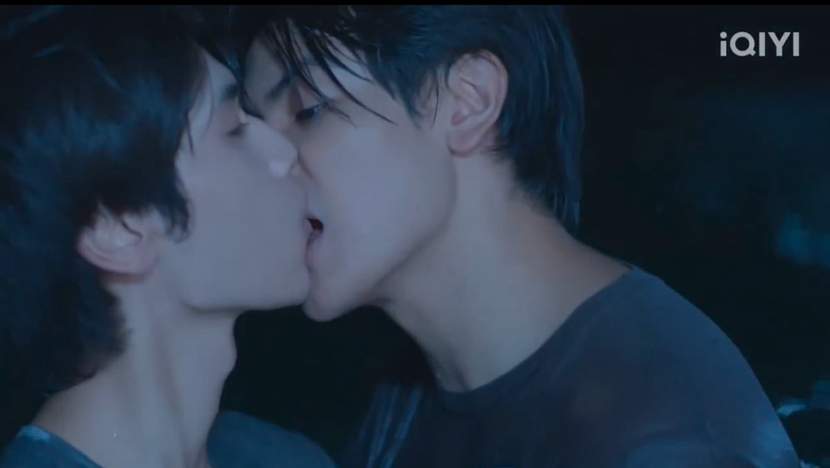 ChenRcj's tweet photo. จูบจริงครับ 5555 #TheHeartKillersEP9 https://t.co/bMqLqUaPM2