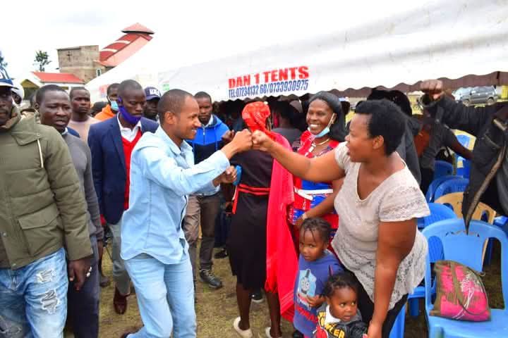 NickWesala's tweet photo. Nafasi ya kina mama ni kwenye meza si kitandani!
Women are more important to our development as a nation. When you empower a woman, you empower a society!
Dr. @HEBabuOwino understands this and that's why he has dedicated
#Babukwasababu
#BoldReformer https://t.co/XXLq2cSmOQ