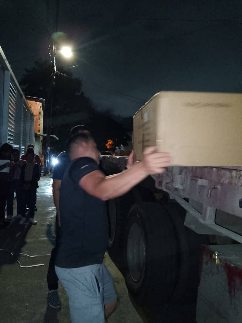 CDI Pinto Salinas 1 y Centro Oftalmólogico  resiviendo por parte del personal venezolano medios para un mejor servicio de atención al pueblo #CubaPorLaVida