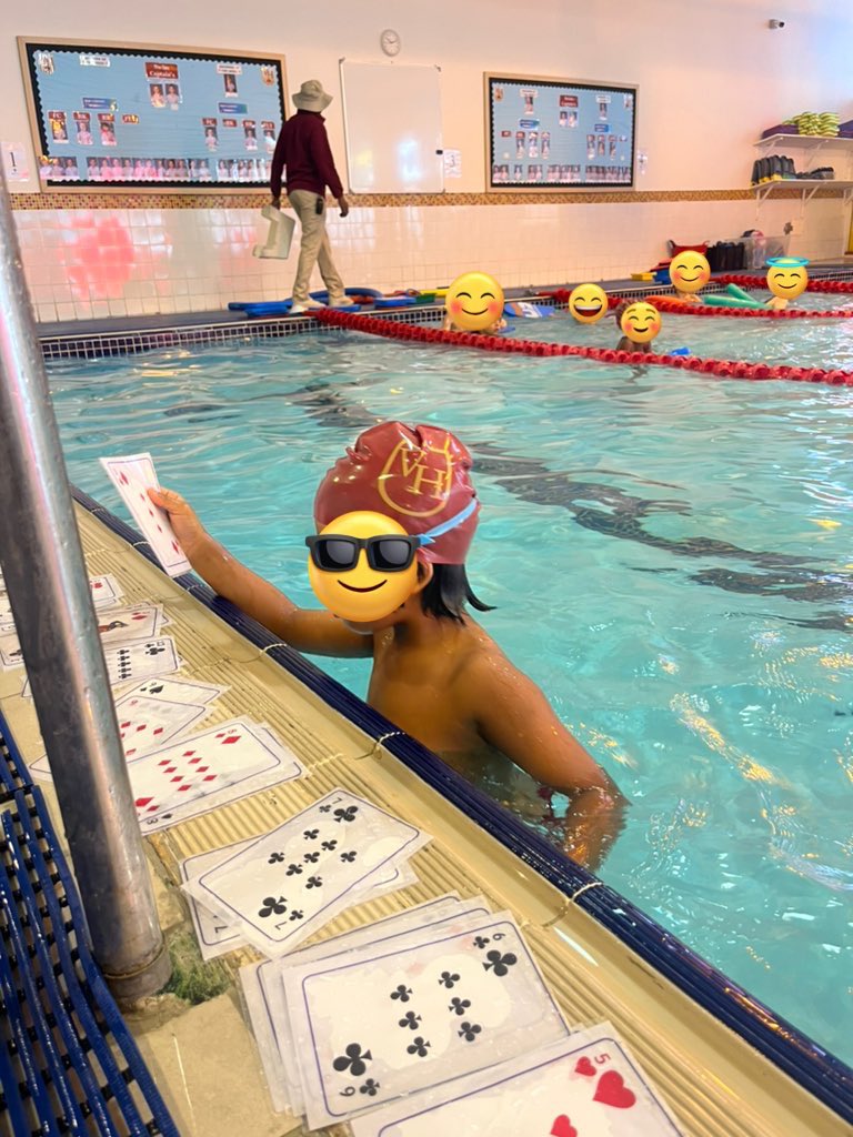 MissLeahPE tweet media