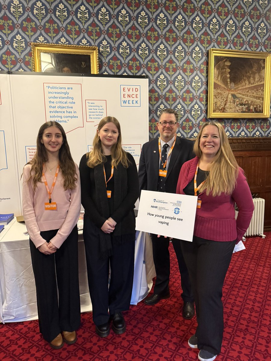 LifeLab (@lifelabsoton) on Twitter photo Today, <a href="/KathWT/">💛💙 Kath Woods-Townsend 💙💛</a>, <a href="/ProfJWHolloway/">John Holloway</a> and two of our Youth Panel members are at the Houses of Parliament.
They’re sharing our work on how young people see #vaping with MPs.
The event is being run by <a href="/senseaboutsci/">Sense about Science</a> for #EvidenceWeek 👇
senseaboutscience.org/evidence-week/… Today, <a href="/KathWT/">💛💙 Kath Woods-Townsend 💙💛</a>, <a href="/ProfJWHolloway/">John Holloway</a> and two of our Youth Panel members are at the Houses of Parliament.
They’re sharing our work on how young people see #vaping with MPs.
The event is being run by <a href="/senseaboutsci/">Sense about Science</a> for #EvidenceWeek 👇
senseaboutscience.org/evidence-week/…