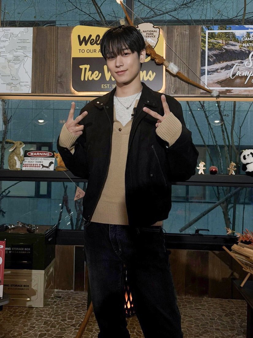 [📸] 주연이의 최애 선배님과 함께한 캠핑에서 들려주는 솔직한 이야기 들으러 오세요🏕

youtu.be/7DmRskP4-2g

#THEBOYZ #더보이즈 
#JUYEON #주연