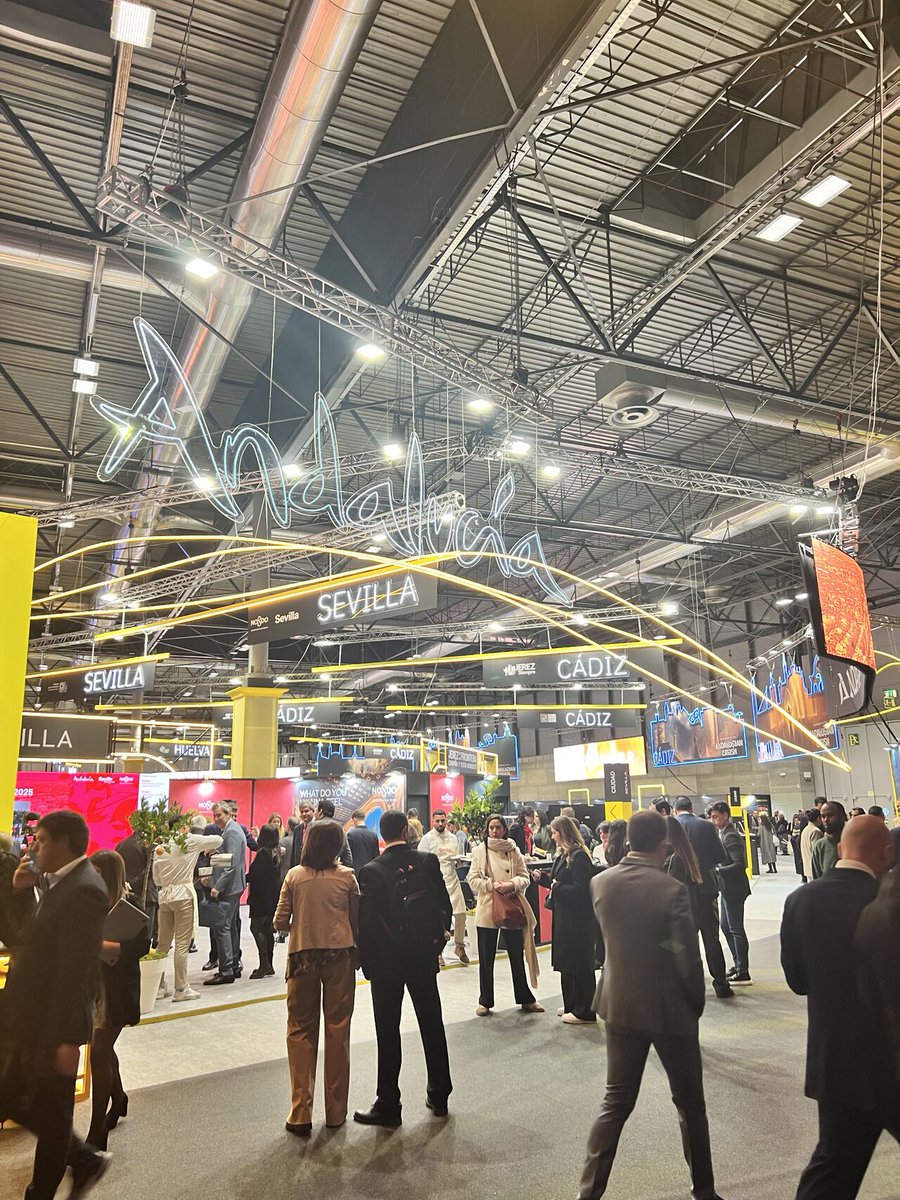 ¡Ya estamos en #FITUR!🚀Si estás por aquí y quieres pasarte a saludarnos, estaremos junto a nuestros compañeros de <a href="/CenCadiz/">Cen Cádiz</a> en el pabellón 5 - Stand Patronato Provincial de Turismo de #Cádiz a las 16:30h. 
Y si vienes a otra hora, escríbenos y organizamos un café☕> 629 86 86 14