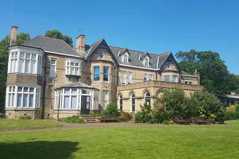 Hull History Centre (@hullhistorynews) on Twitter photo As #StormEowyn is in the news, let's highlight that JRR Tolkien - whose #LordoftheRings trilogy popularises the name - spent time in hospital in #Hull in WWI at what later became <a href="/UniOfHull/">University of Hull</a> Dennison Centre.
<a href="/Hull_Museums/">Hull Museums</a> <a href="/hull_libraries/">Hull Libraries</a> As #StormEowyn is in the news, let's highlight that JRR Tolkien - whose #LordoftheRings trilogy popularises the name - spent time in hospital in #Hull in WWI at what later became <a href="/UniOfHull/">University of Hull</a> Dennison Centre.
<a href="/Hull_Museums/">Hull Museums</a> <a href="/hull_libraries/">Hull Libraries</a>