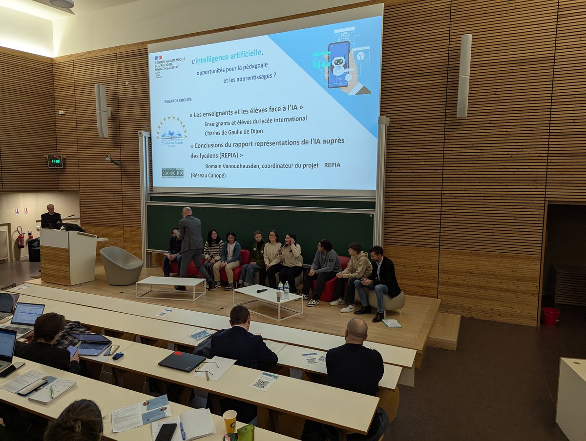 [#seminaireIA 2025]

Témoignages d'élèves sur leurs usages de l'#IA et sur les modules dédiés à l'IA au Lycée international Charles de Gaulle de Dijon.

<a href="/MIKL_Bertrand/">BERTRAND Mickaël</a>