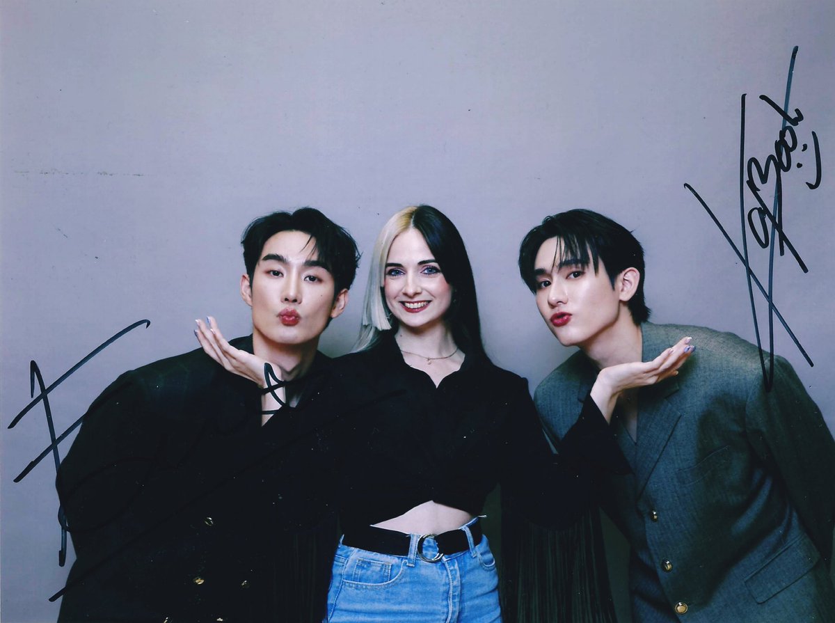 Madisiles's tweet photo. GREAT &amp; INN | FORCE &amp; BOOK
JIB DREAM FANMEET in ROME
They are too handsome! 💘

#GreatInn #ForceBook #JIBevents #JusinBello #JIBDreamFanmeet4 #GMMTV #GreatInn1stFMinRome #ForceBook2ndFMinRome https://t.co/QKuz2ckW1q