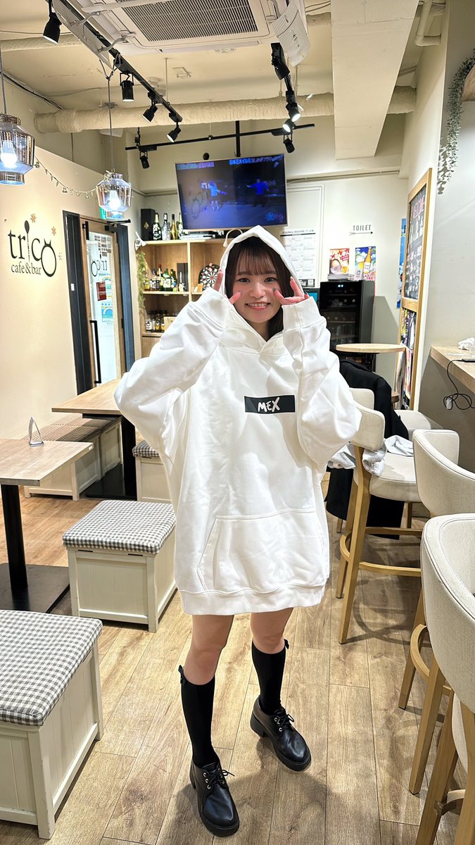 ShinBW's tweet photo. またまた可愛いモデルさん来たわ！

安心してください、履いてません←

 #メックステキーラ https://t.co/6f2NV7ritJ