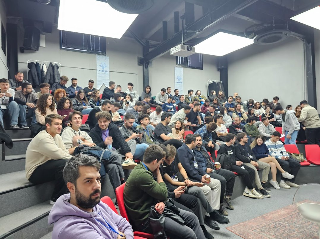 Reecoin_Global's tweet photo. 🎉 We just wrapped up an amazing offline event in İzmir!

👥 With over 150 participants, we built a strong network.

🙏 Huge thanks to all our supporters for being with us!

✨ Stay tuned, exciting news is on the way!

#web3 #Reecoin https://t.co/7UPm7JLw08