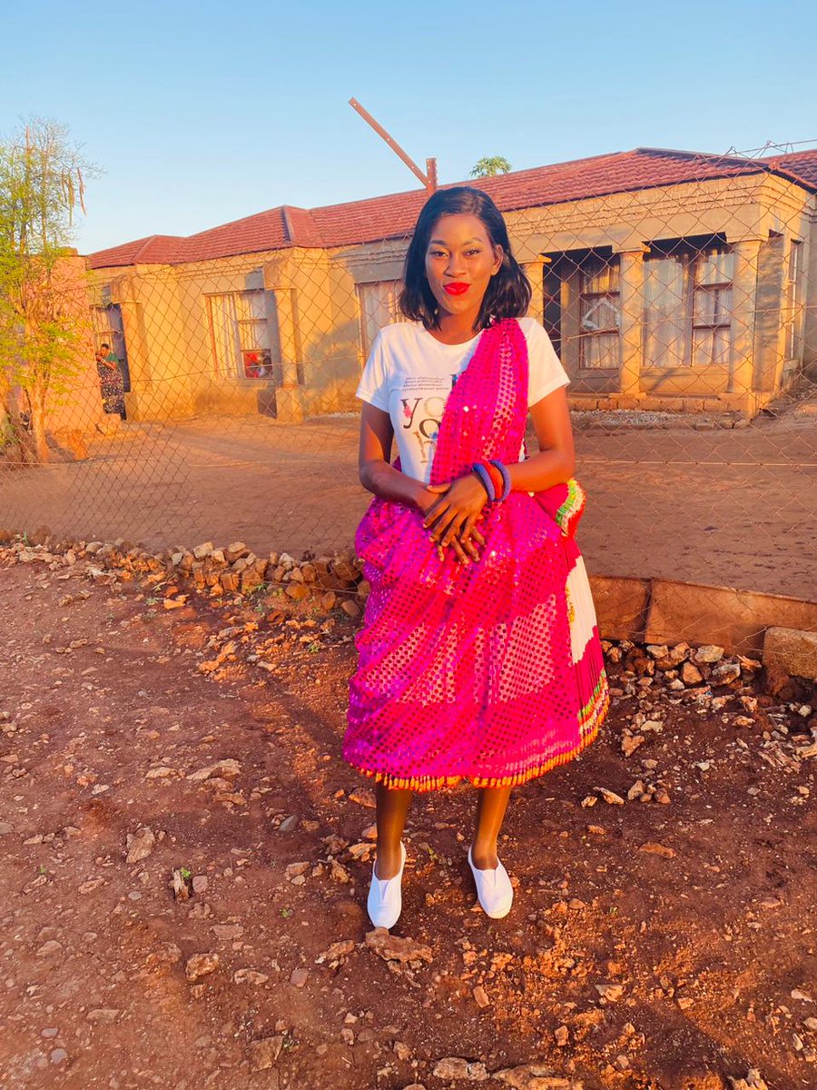 precious_chaue's tweet photo. Xibelani
Tsonga Hun 😘💓 https://t.co/fArQRlTMBt
