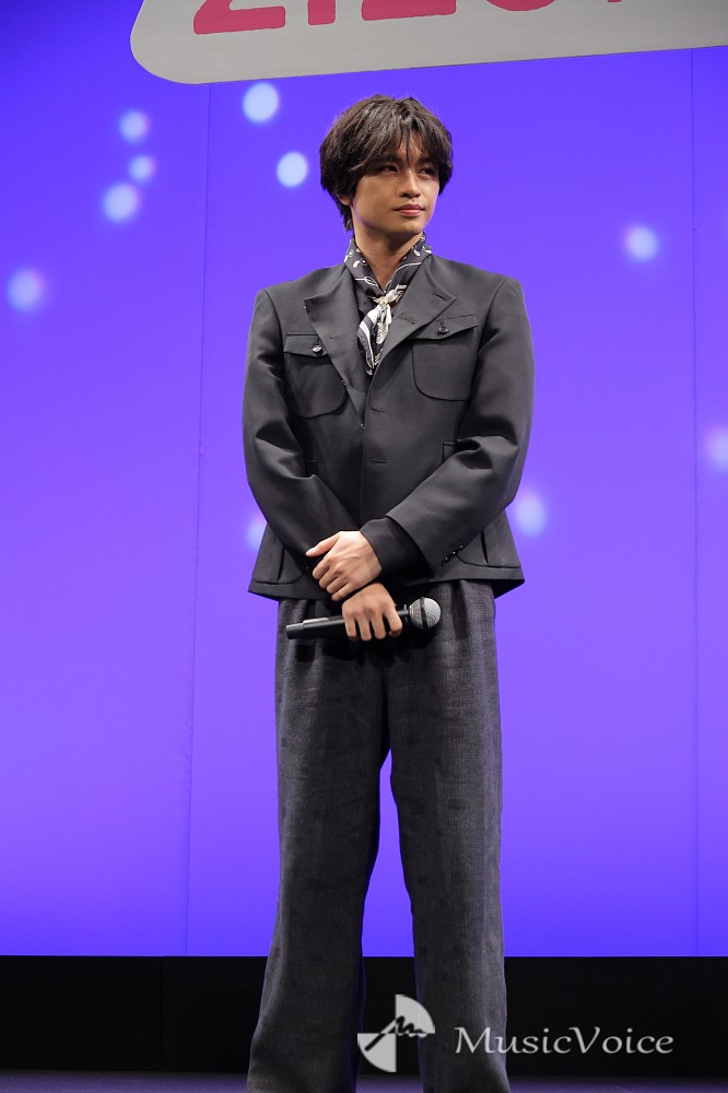 musicvoicejp's tweet image. miletの楽曲に中島健人が感嘆「心の涙腺を緩ませる」

映画『知らないカノジョ』完成披露試写会（イベントフォト９枚掲載📷）

⬇️記事はこちら
musicvoice.jp/news/285415/

#中島健人 #milet #桐谷健太 #風吹ジュン #三木孝浩 #知らないカノジョ