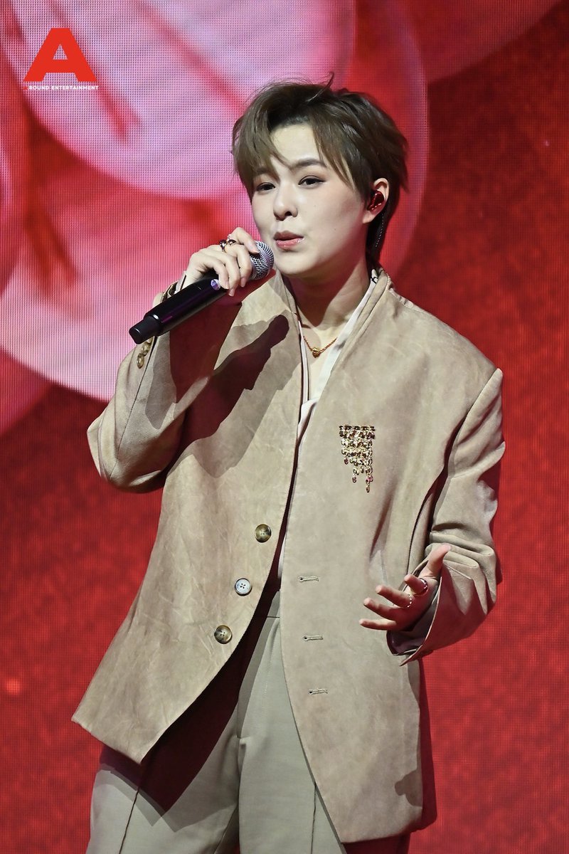 around_ent's tweet photo. “ซันนี่ เกวลิน” ร่วมเปิดศักราชใหม่ตรุษจีนปีมะเส็งสุดยิ่งใหญ่ ในงาน “centralwOrld The Great Chinese New Year 2025”

#CTWCNY2025xSunnee
#Sunnee #ซันนี่เกวลิน #Sunnee杨芸晴
#CTWCNY2025 
#มะเส็งมาเฮงที่เซ็นทรัล #TheGreatChineseNewYear2025 https://t.co/GiJQYqSMgM