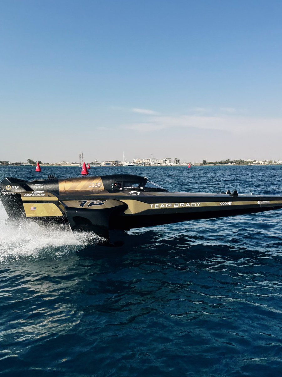 Team Brady tweet media