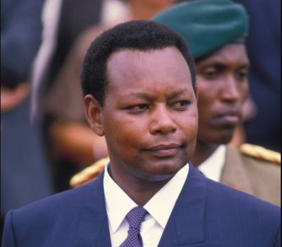 abisindabazi's tweet photo. That’s true!! I miss my President the one and only Jean Baptiste BAGAZA
Some of his work:
#Cotebu, #Verrundi, #Cogerco, #Sosumo, #minoterie de Muramvya, #Onapha, #Setemu, #Onama, #HôtelSource du Nil, #HôtelNovotel, #Abattoir moderne de Kamenge, #SRD / SRDI https://t.co/HDebtASoMH