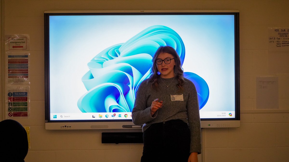 Past Lvl 3 Applied Diploma in Food Science and Nutrition and Lvl 3 Hospitality Subsidiary Diploma student Lucy visited the college to speak to Hospitality students about her experience on Concord management training programme. 
Read more here bexhillcollege.ac.uk/18862-2/
