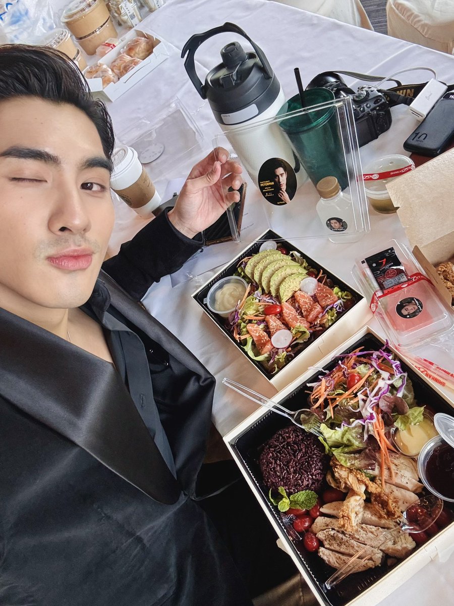 ubl_umbrella's tweet photo. BAKSTAGE! 🎬✨Liberadas imagens das gravações do bl tailandês #ResetTheSeries, que será protagonizado pelos atores #PanPond.
#ResetQ2
#Broadcastthaitv #iQIYI https://t.co/KOPhffqIJe