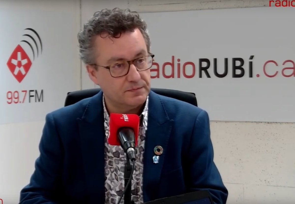 L'<a href="/AjRubi/">Ajuntament de Rubí</a> inverteix 300 mil euros en plaques fotovoltaiques per produir i estalviar energia a edificis municipals de #rubicity. Avui n'hem parlat amb el regidor <a href="/AndresMedranoRU/">Andrés Medrano</a>. Mira aquí l'entrevista sencera ⤵️⤵️
radiorubi.cat/news/id/radior…
