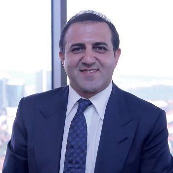 Furkan Bozoğlu: ''Galatasaray bu kadar iyi giden bir sezonda, birçok eksiğe rağmen Okan Buruk önderliğinde gemiyi limana yanaştırdı. Yine bir ara transfer dönemi geldi. 

13 Ocak’ta uçakların bir bir inmesi gerekirken yöneticiler hala neyi bekledi?''