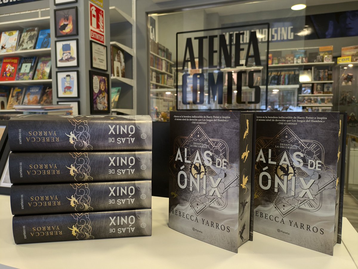 AteneaComics's tweet photo. Ya tenemos las ediciones especiales de #alasdeonix  de Rebecca Yarros publicadas por @edit_planeta https://t.co/QwXMPbwwvy