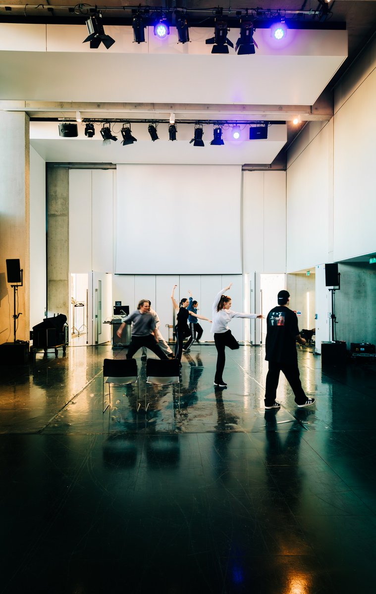 TODDCS (@toddcstudios) on Twitter photo Some behind-the-scenes photographs from 'Moving Up' - a collaboration between <a href="/CombinationDC/">Combination Dance Co</a> & <a href="/ManMetUni/">Manchester Metropolitan Uni</a> inspired by cutting-edge MND research. 🧠📷 'Find out more: toddcs.com/latest-work/mo…
#MNDResearch #DanceAndScience #CollaborationForChange Some behind-the-scenes photographs from 'Moving Up' - a collaboration between <a href="/CombinationDC/">Combination Dance Co</a> & <a href="/ManMetUni/">Manchester Metropolitan Uni</a> inspired by cutting-edge MND research. 🧠📷 'Find out more: toddcs.com/latest-work/mo…
#MNDResearch #DanceAndScience #CollaborationForChange