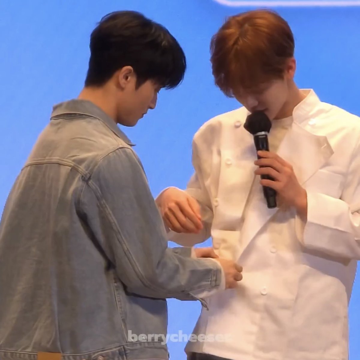 0nyourtam's tweet image. เหมือนพวกพระเอกซึนๆ ไม่ค่อยพูด แต่ตามดูแลนางเอกบ๊องๆ มากอะ