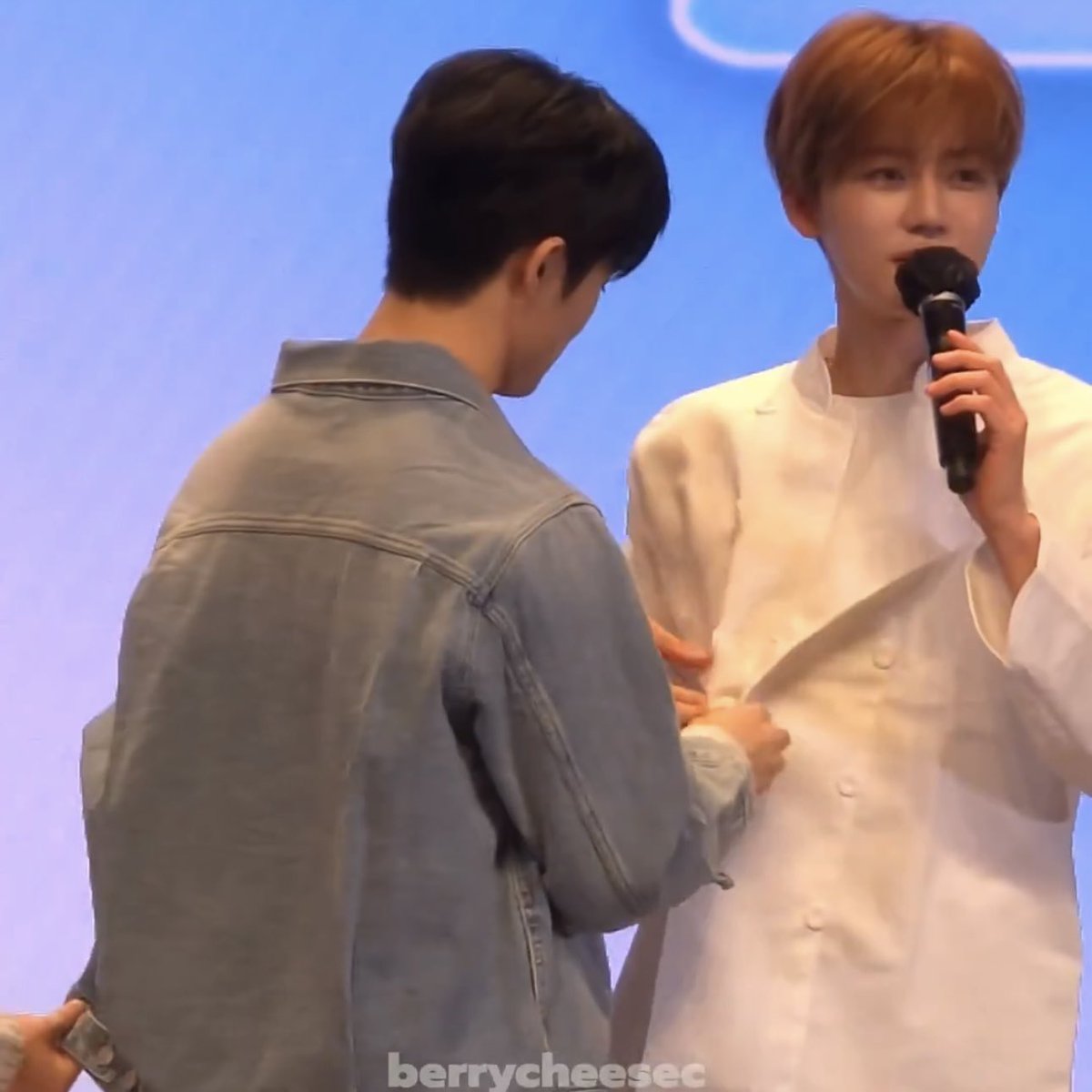 0nyourtam's tweet image. เหมือนพวกพระเอกซึนๆ ไม่ค่อยพูด แต่ตามดูแลนางเอกบ๊องๆ มากอะ