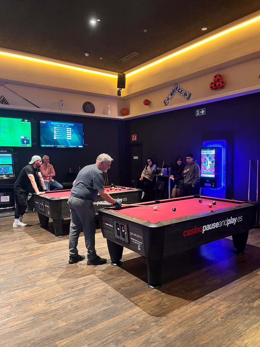 Pause&Play tweet media