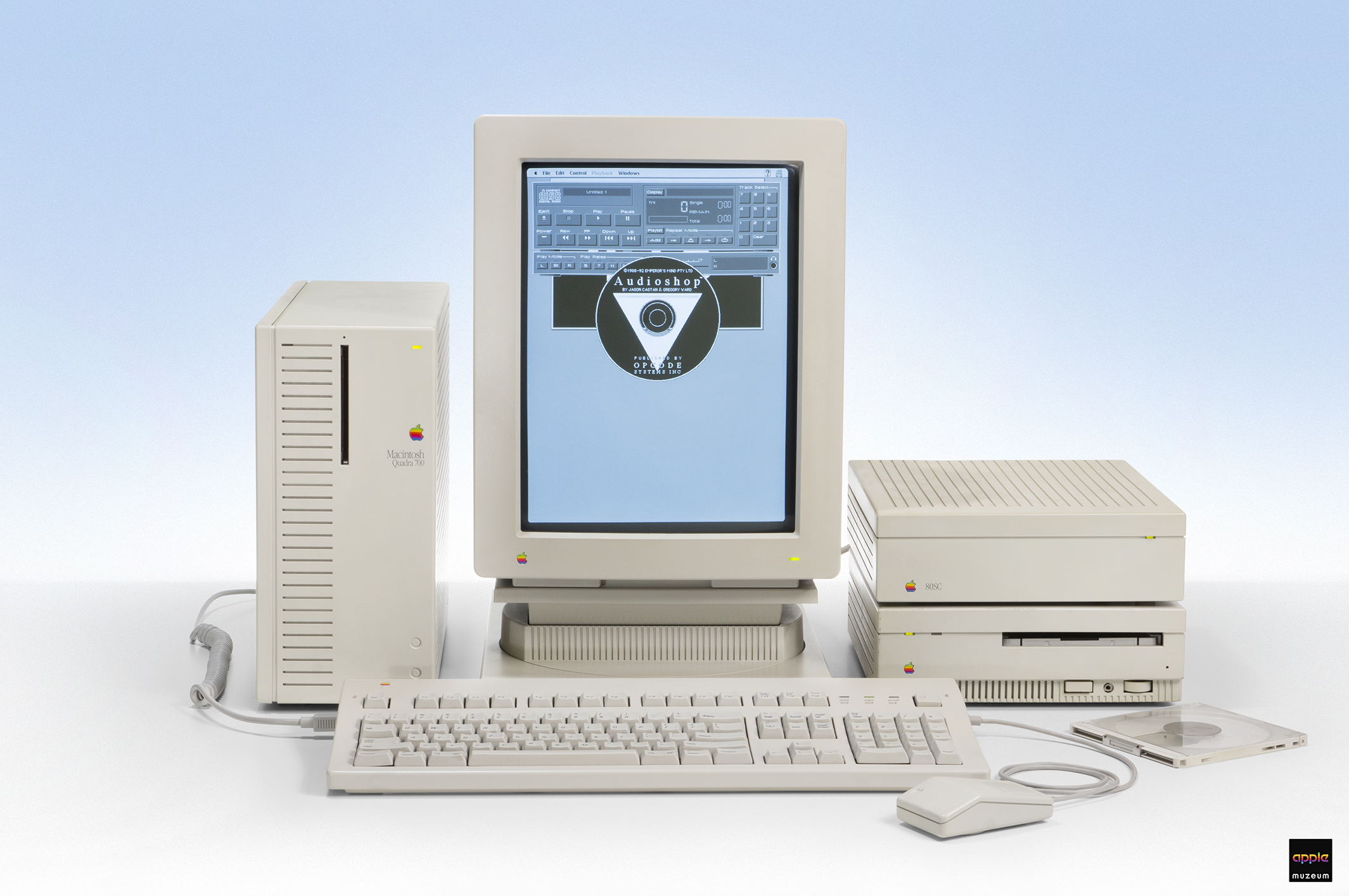 Apple Macintosh Quadra700 - メルカリ