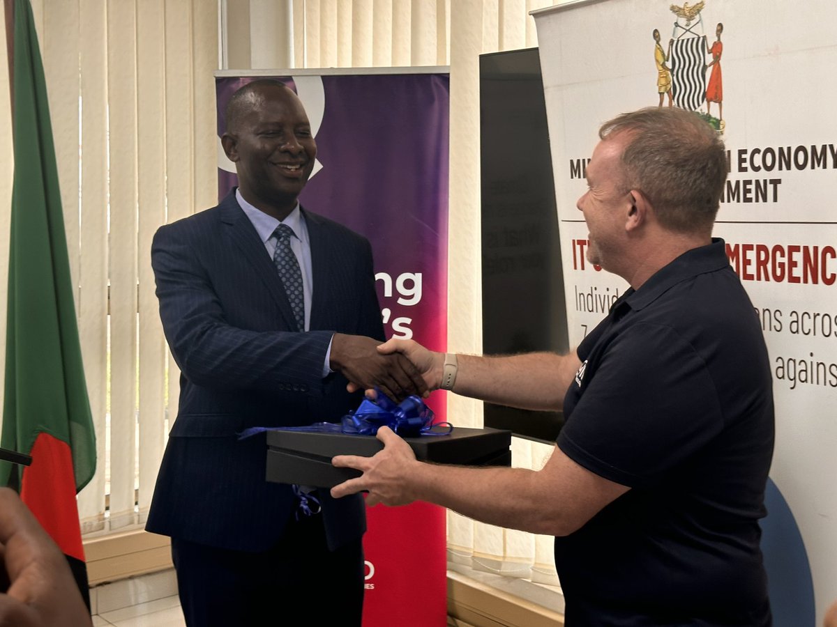 FinInsightZam's tweet image. Liquid  Donates 1,300 Trees | Liquid Intelligent Technologies Zambia

Photo Session: Handing over of the 1,300 pine trees by @LiquidInTechZM  being done earlier today, 21 January 2025, at the Ministry of Green Economy and Environment - Zambia.

#LiquidIntelligentTechnologies
