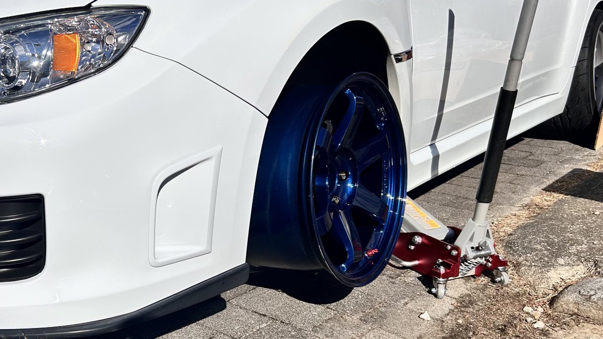 入庫したら予定より50～70万割高の金額になっちゃったのでインプレッサおります多分😭