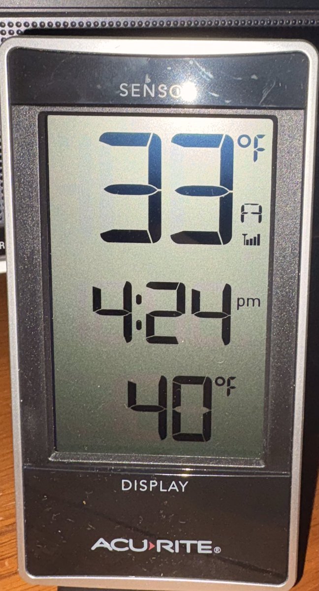 Ross1978's tweet photo. @spann I got a kick out of this.  The house is a fan of yours. The temp has warmed up underneath since. Pipes are good and I’m burning up in the other part of the house. I just failed to set AM/PM on time. #alwx. https://t.co/8TwizRH6Ma