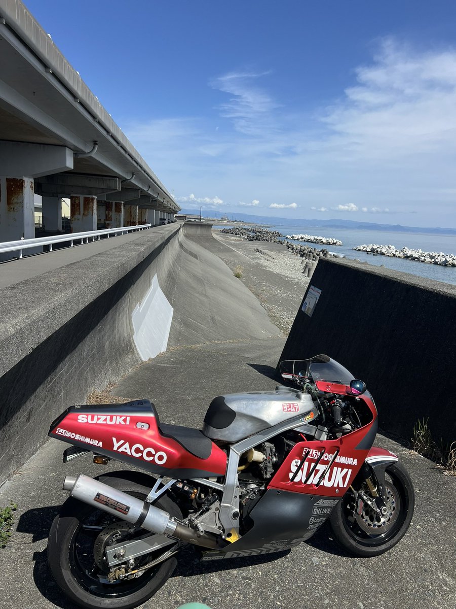 mudman R1100 tweet media