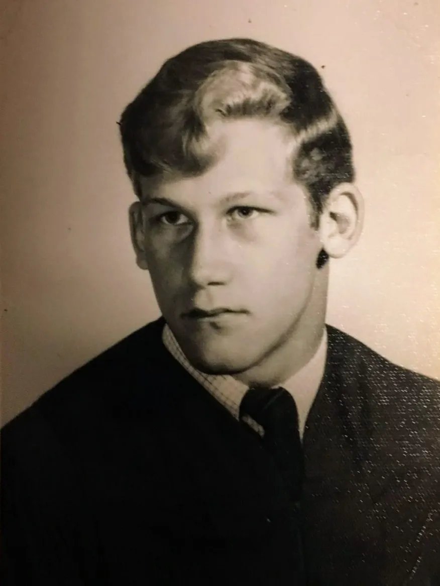 ⚡️ IMPRESIONANTE ⚡️

Este hombre murió 3 veces

- Caída de un rayo en 1975
- Cirugía a corazón abierto en 1989
- Cirugía cerebral en 1997

Los médicos confirmaron cada muerte.

Pero, cada vez él vio la «MISMA» cosa.

Lo que reveló sobre la «MUERTE» cambiará tu forma de ver la