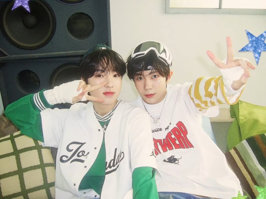 Ngk1i18's tweet photo. 초록노랑 색조합 왜케 익숙하나 햇다 https://t.co/jUNrxBJimS