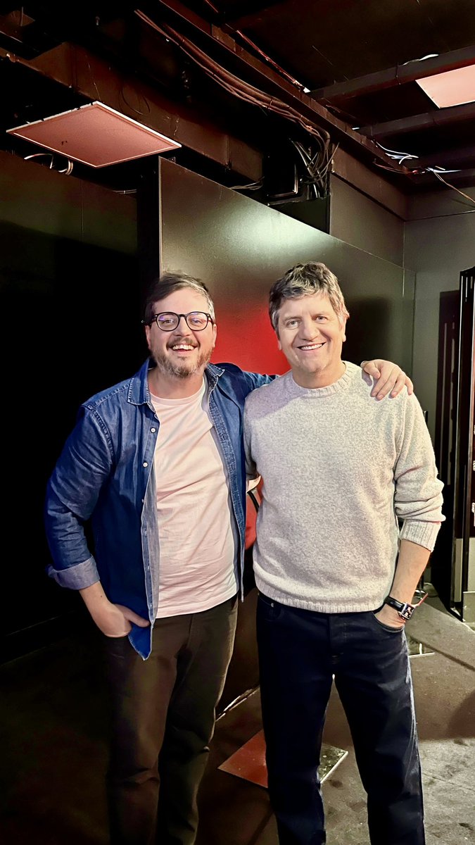 “Ma lo sai che assomigli a Fabio De Luigi??”

Vai con il sondaggione!
E comunque viva Fabioooo! ☺️🙌