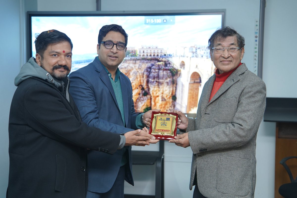 gciedunp's tweet photo. 𝐆𝐥𝐨𝐛𝐚𝐥 𝐀𝐧𝐧𝐮𝐚𝐥 𝐅𝐢𝐞𝐬𝐭𝐚 - 𝟐𝟎��𝟓 ✨🎖️
Day4 : Case Study &amp; Presentation

#GAF #Day4 #GlobalAnnualFiesta #AnnualFiesta #Fiesta2025 #ShapingTheFuture #BBA #BHM #BTTM #MBA #GCI #GlobalCollegeInternational #GlobalCollege #Global #BeGlobal #gciedunp #ComeBeAGlobalite https://t.co/V9vLYE2nQi