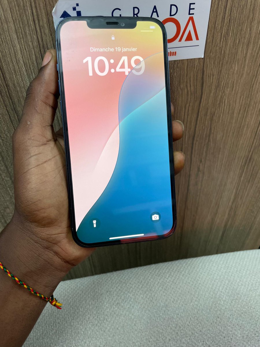 UpgradeMboa's tweet photo. 🔊PRODUIT DISPONIBLE 🔊

PRODUIT-1( IPHONE 12Pro-128Gb)

🔋: 90% 

💵 : 210.000Fcfa  

PRODUIT-2( IPHONE 12Pmax-256Gb)

🔋: 86%

💵 : 300.000Fcfa  

📍Boutique nº E-1-4 (boutique située au 
CENTRE COMMERCIAL SALIGNY sis à Bonamoussadi

https://t.co/Pz9cXV2NBL https://t.co/S6VW7HUftA